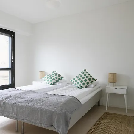 2ndhomes Cozy 60m2 1br With Balcony By Station *