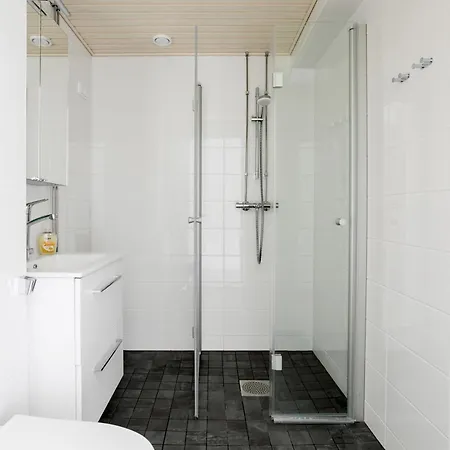 2ndhomes Cozy 60m2 1br With Balcony By Station Helsinky
